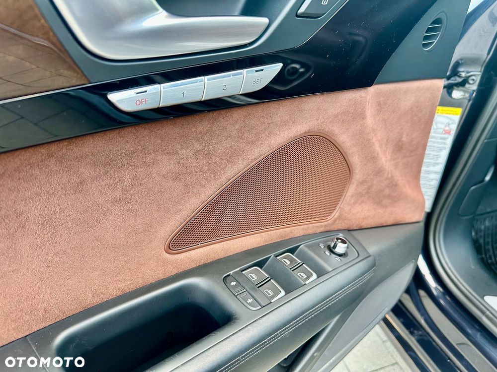 Audi A8 L 55 TFSI quattro tiptronic - 24
