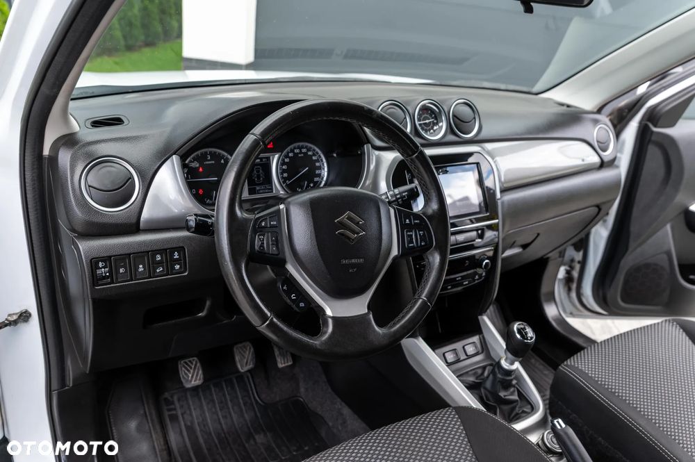 Suzuki Vitara 1.6 DDiS (4x4) Allgrip Comfort+ - 29