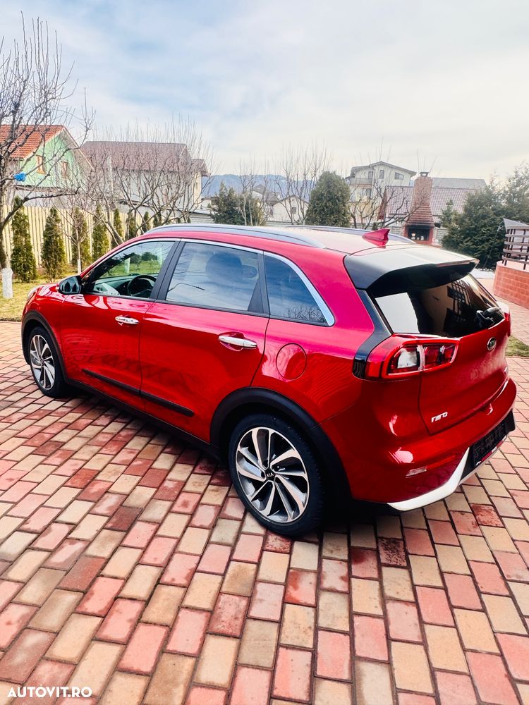 Kia Niro 1.6 GDI 2WD Aut. Spirit - 2