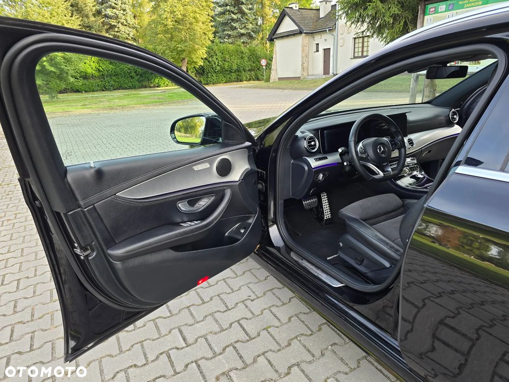 Mercedes-Benz Klasa E 220 d T 9G-TRONIC AMG Line - 8