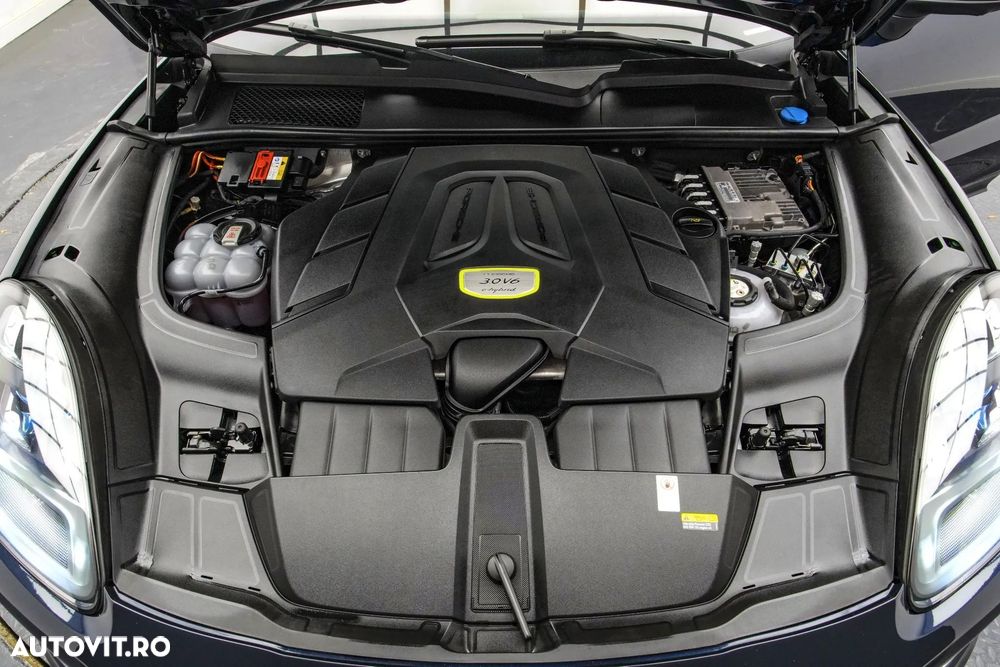Porsche Cayenne - 29