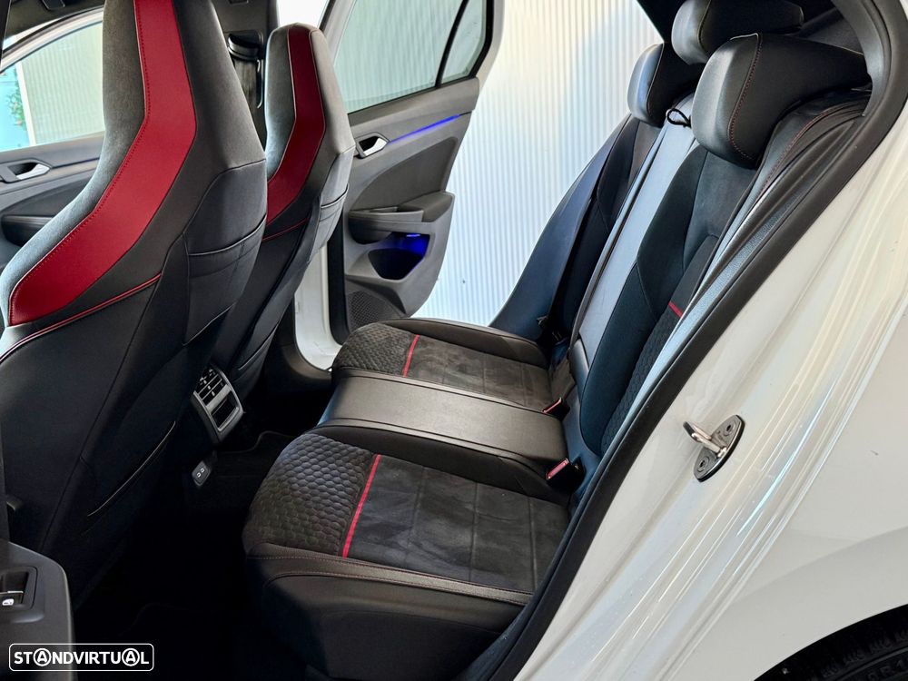 VW Golf 2.0 TSI GTI Clubsport DSG - 27