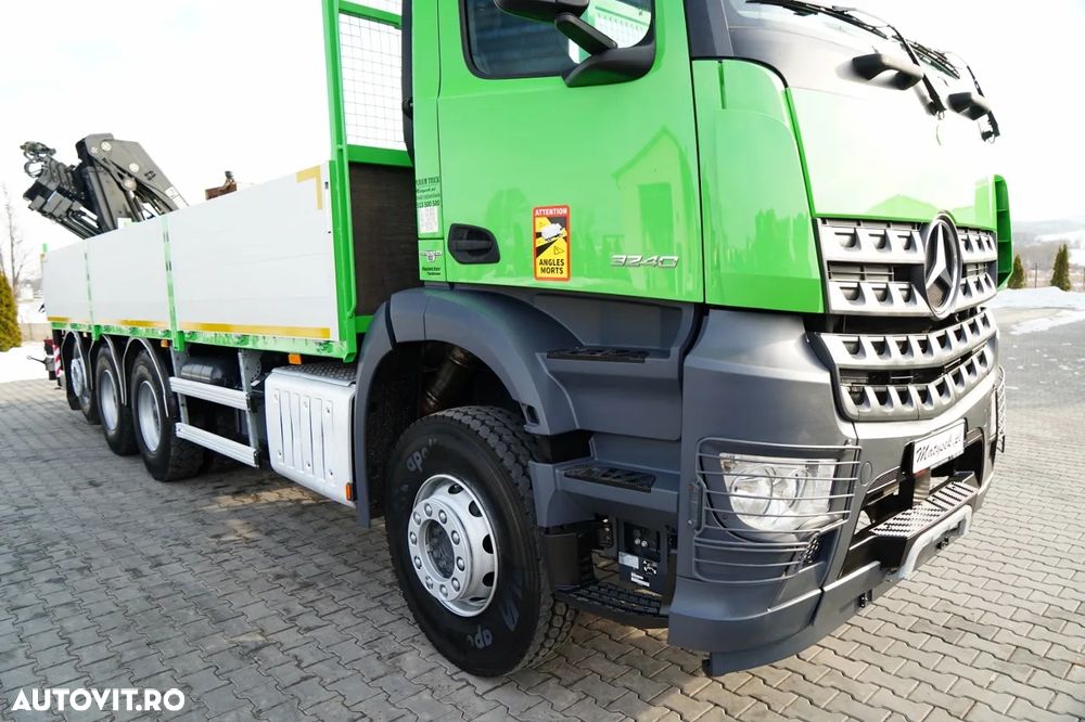 Mercedes-Benz OCS 3240 / 8x4 / LIVRARE - 7,2 M / + HIAB 211 HDS / RADIOCOMANDĂ / ROTATOARE / FURCĂ / PUNCT DE RIDICARE / EURO 6 - 11