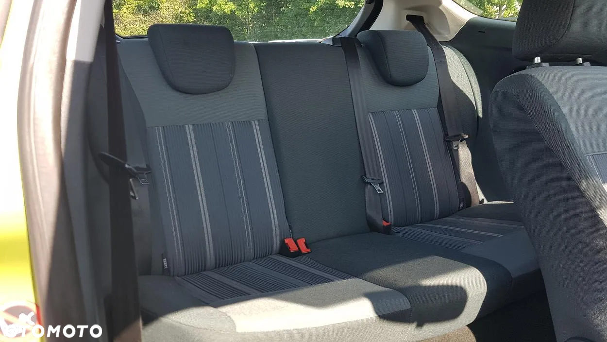 Ford Fiesta 1.25 Ambiente - 24