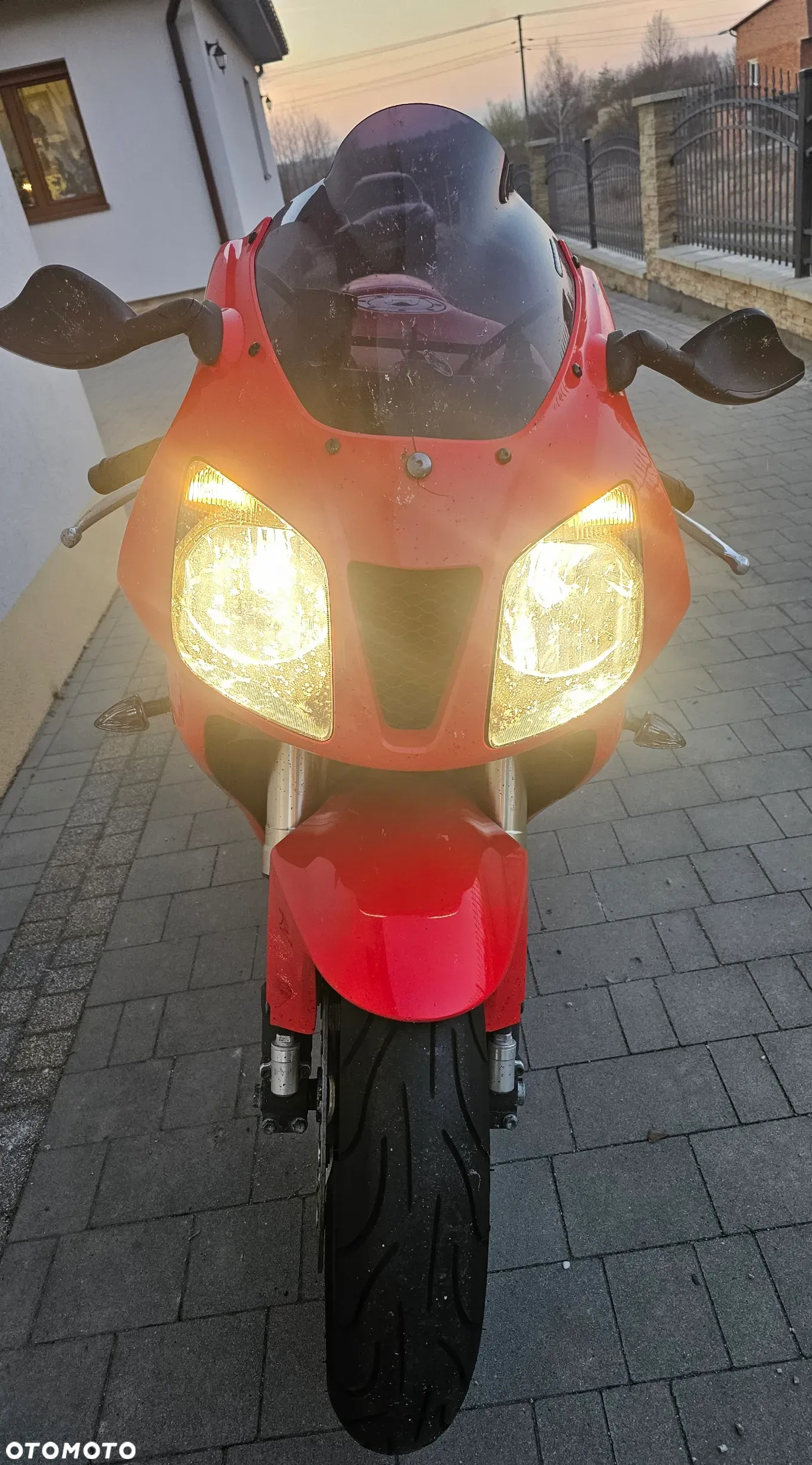 Honda VTR - 4