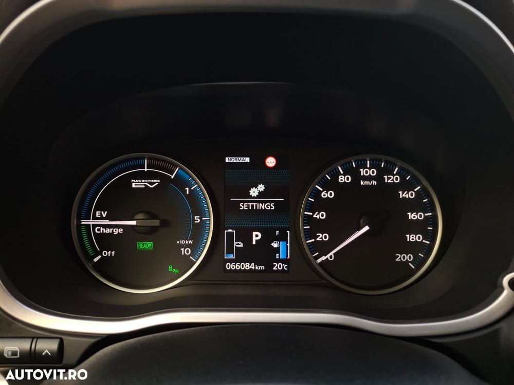 Mitsubishi Eclipse-Cross - 11