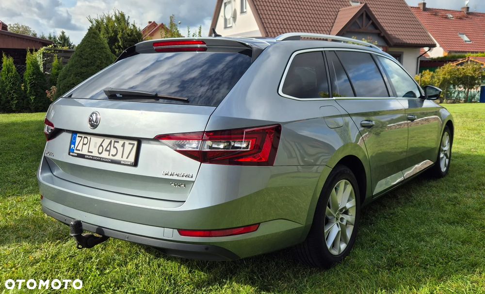 Skoda Superb 2.0 TDI 4x4 Style DSG - 5