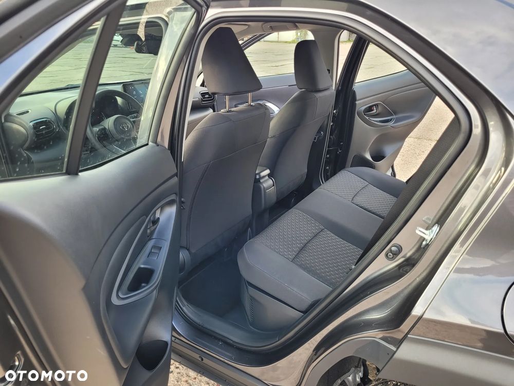 Toyota Yaris - 16