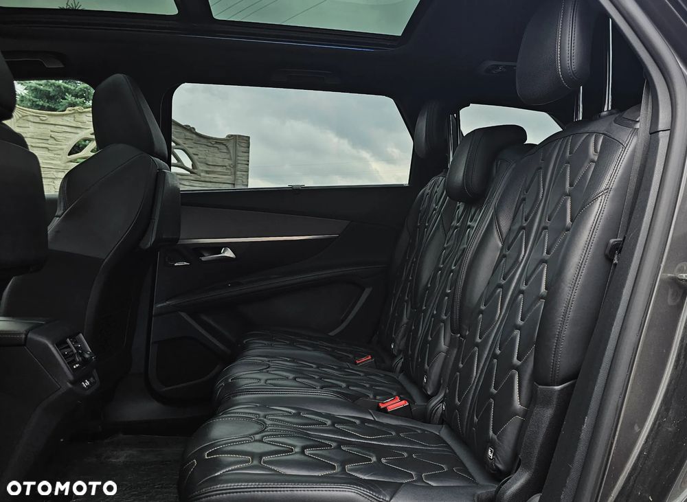 Peugeot 5008 - 10