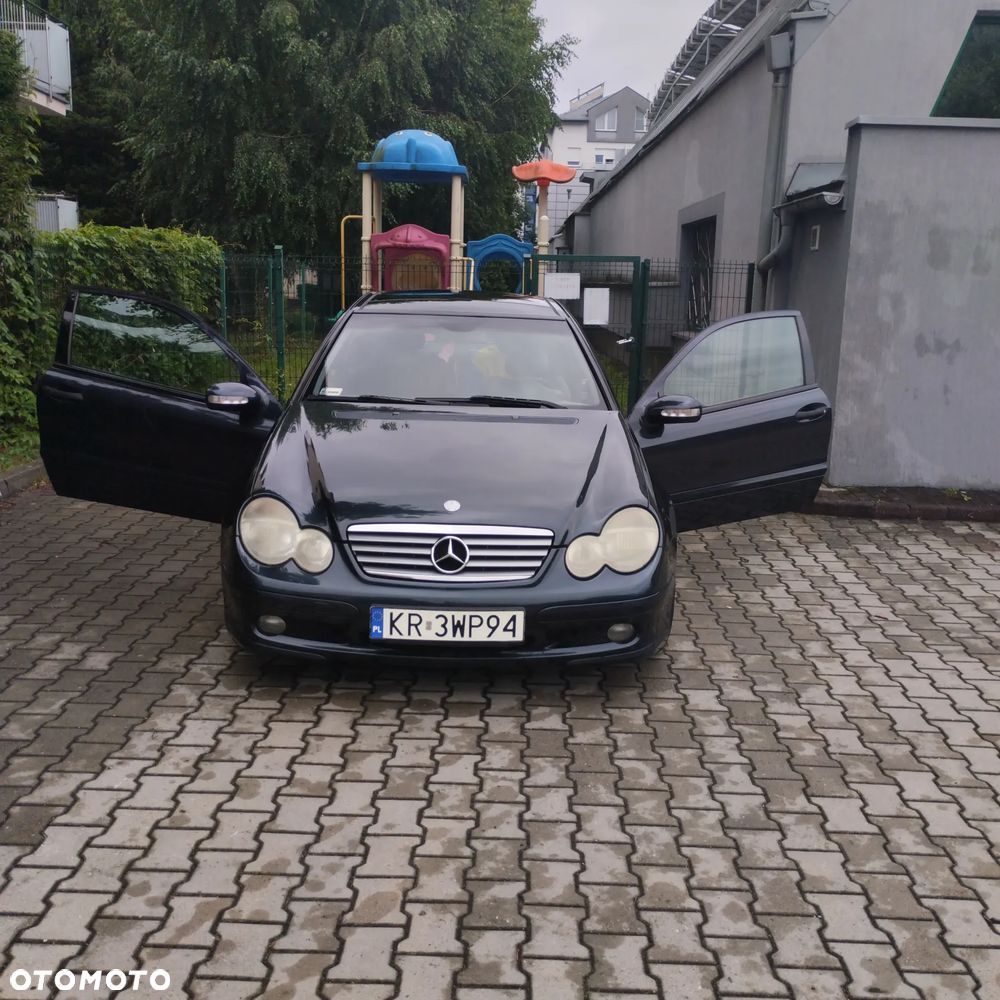 Mercedes-Benz Klasa C 180 Kompressor Sportcoupe - 2