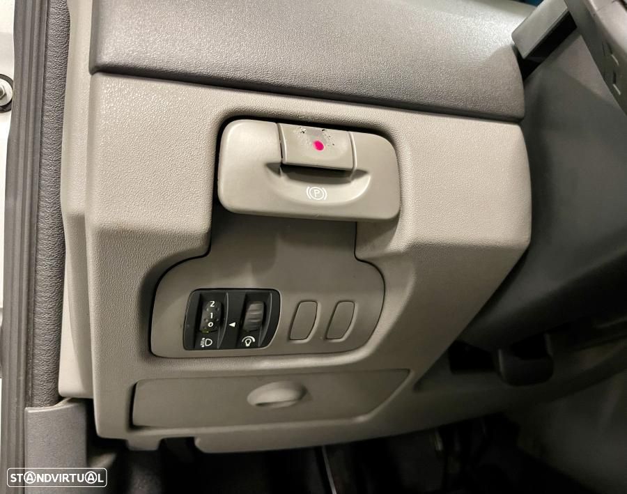 Renault Scénic 1.5 dCi Dynamique S - 9