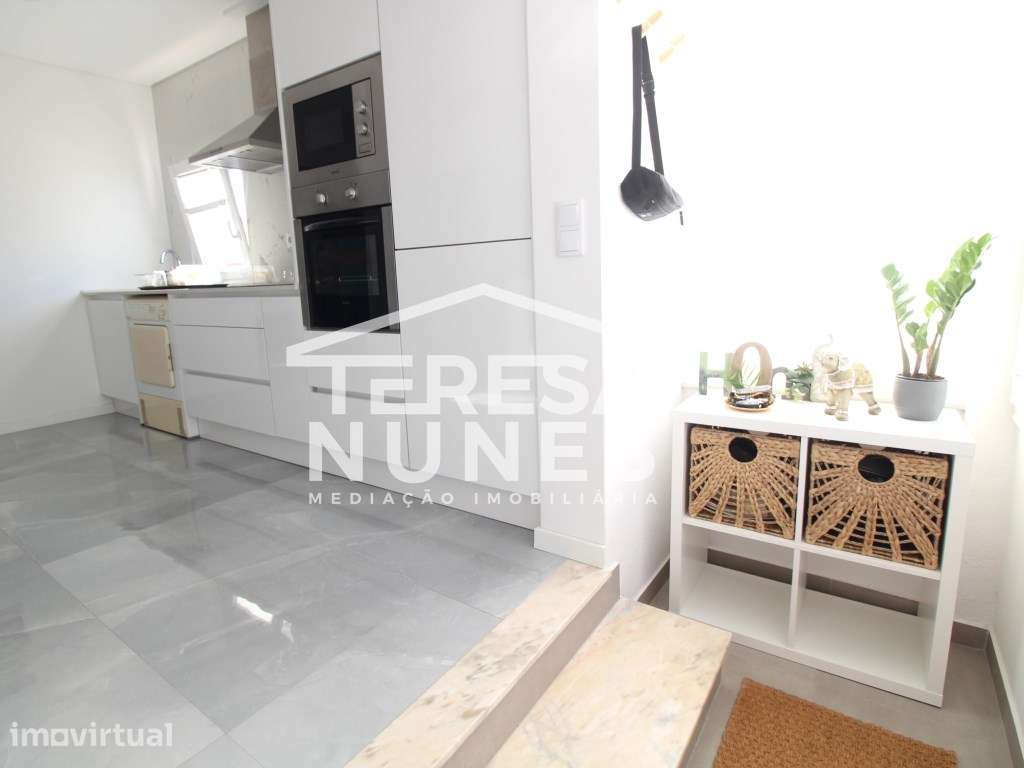 ANDAR DE MORADIA V2 C/ GARAGEM - Grande imagem: 2/26