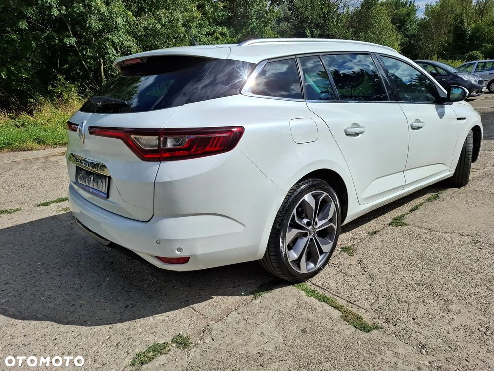 Renault Megane 1.5 Blue dCi Intens - 10