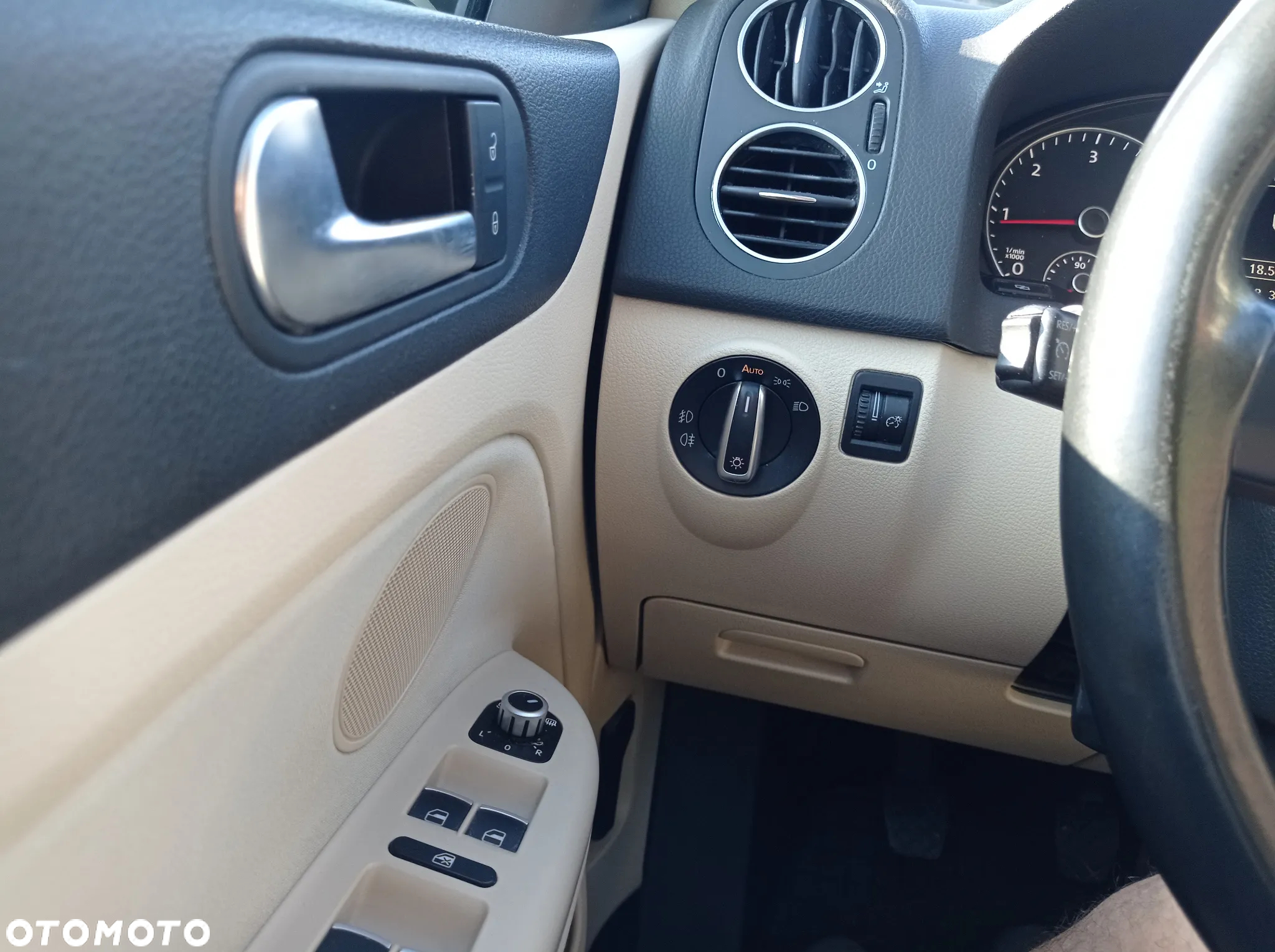 Volkswagen Golf Plus 2.0 TDI Sportline - 31