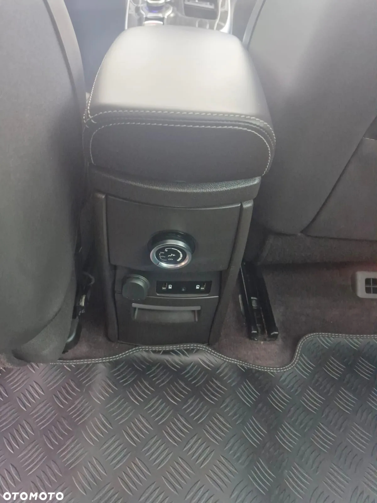 Renault Espace 1.8 TCe FAP Energy Initiale Paris EDC - 18