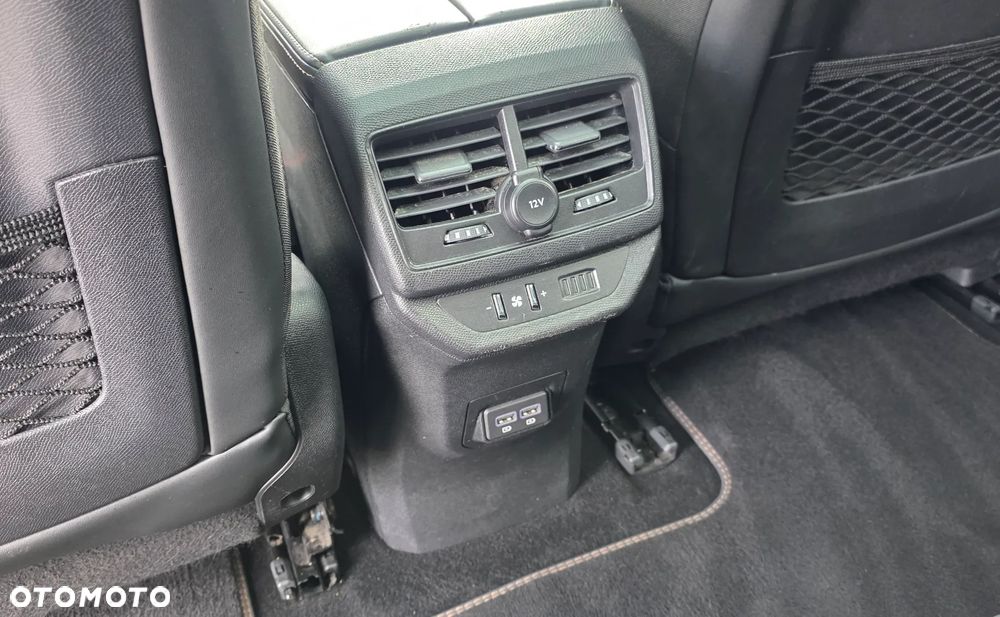 Peugeot 5008 BlueHDi 130 EAT8 GT - 25