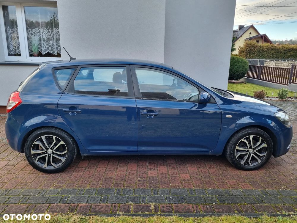 Kia Ceed 1.4 CVVT ISG Vision - 14