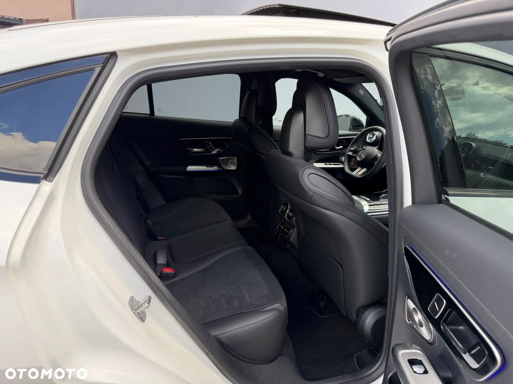 Mercedes-Benz GLC - 15