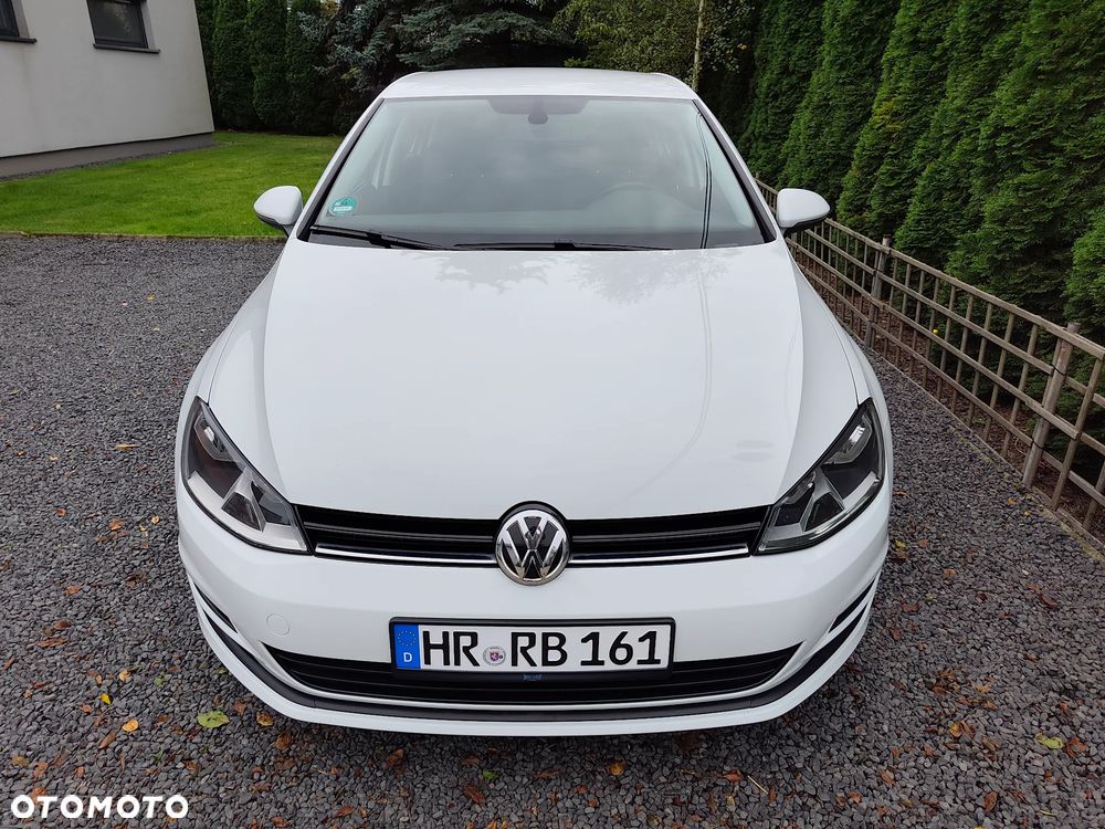 Volkswagen Golf - 2