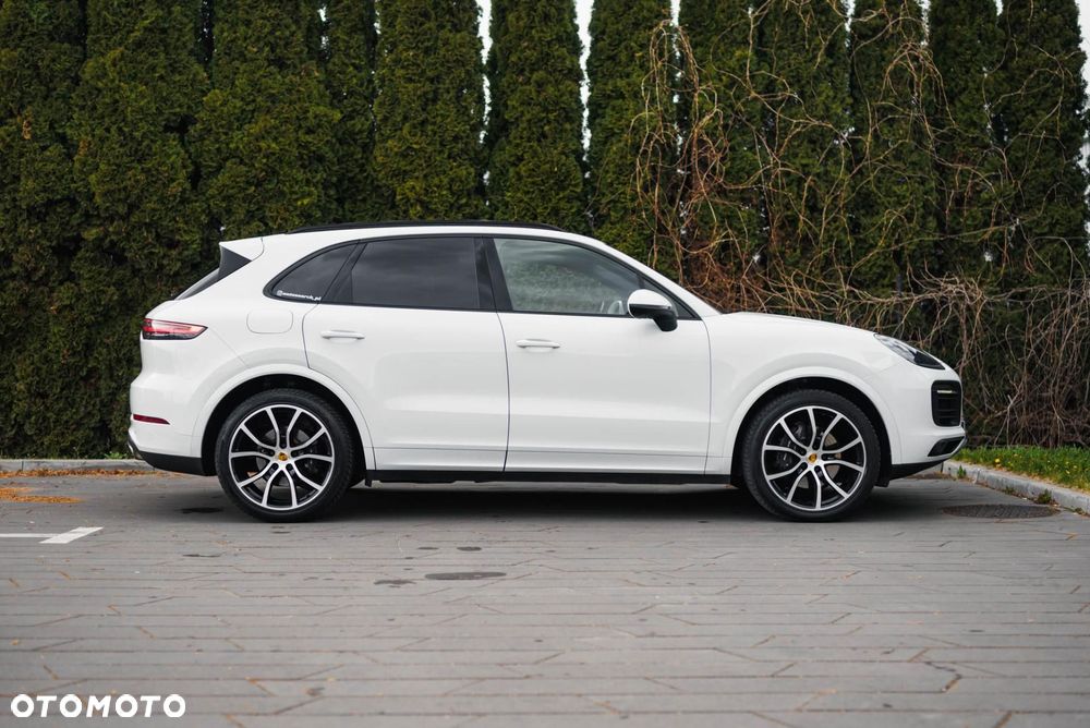 Porsche Cayenne Standard - 8