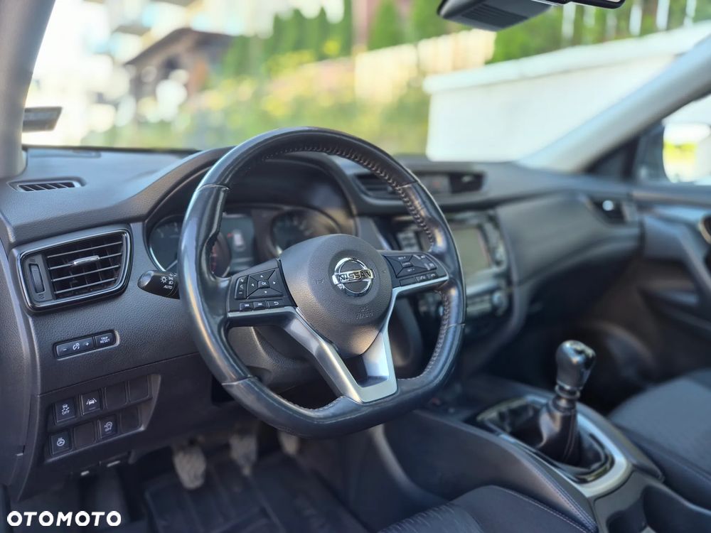 Nissan X-Trail 1.6 DIG-T Tekna 2WD - 24