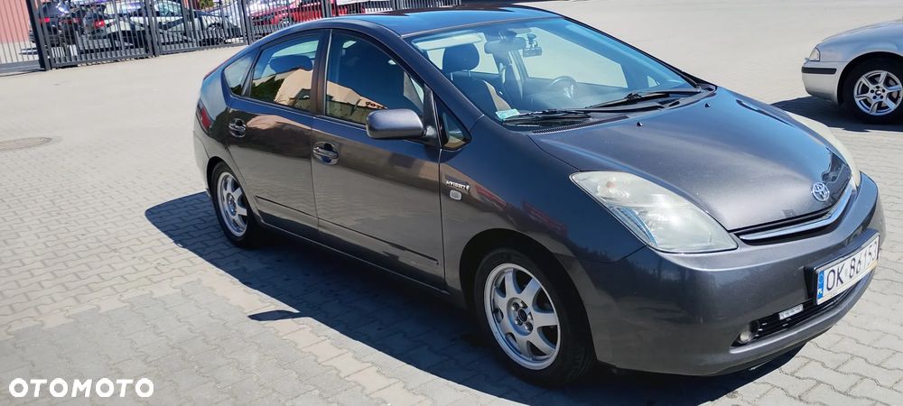 Toyota Prius 1.5 VVT-i Sol (nav) - 4
