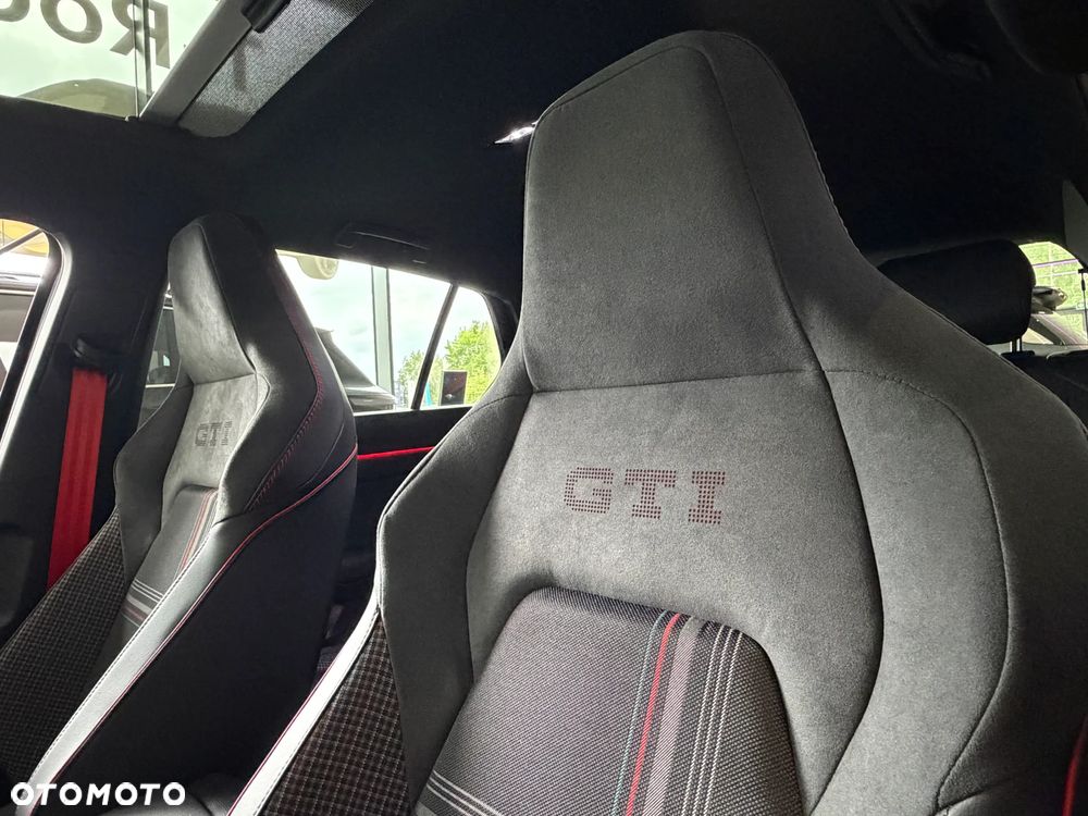Volkswagen Golf 2.0 TSI GTI Edition 50 DSG - 22
