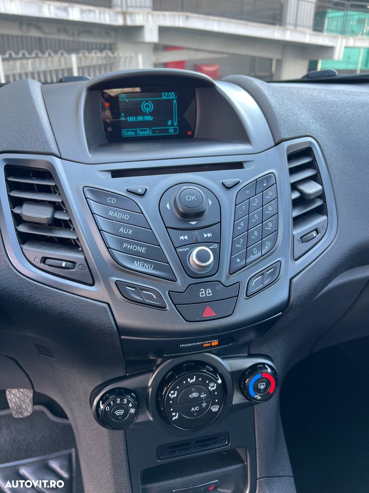Ford Fiesta 1.6 TDCI SYNC Edition - 14