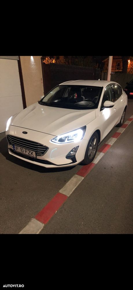 Ford Focus 1.0 EcoBoost Trend - 16