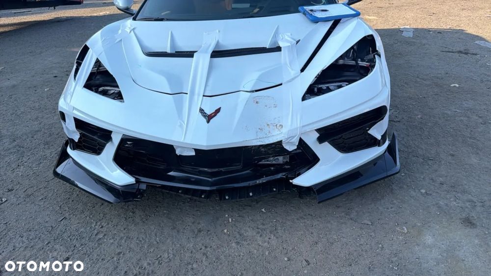 Chevrolet Corvette - 7