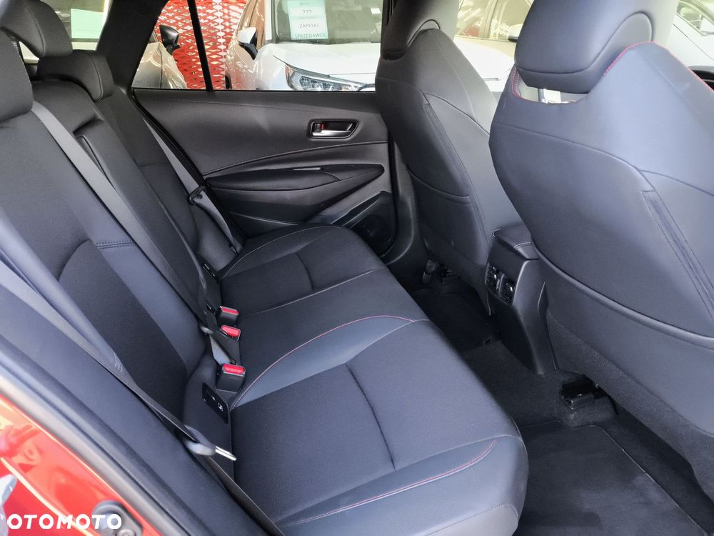 Toyota Corolla 2.0 Hybrid GR Sport - 11