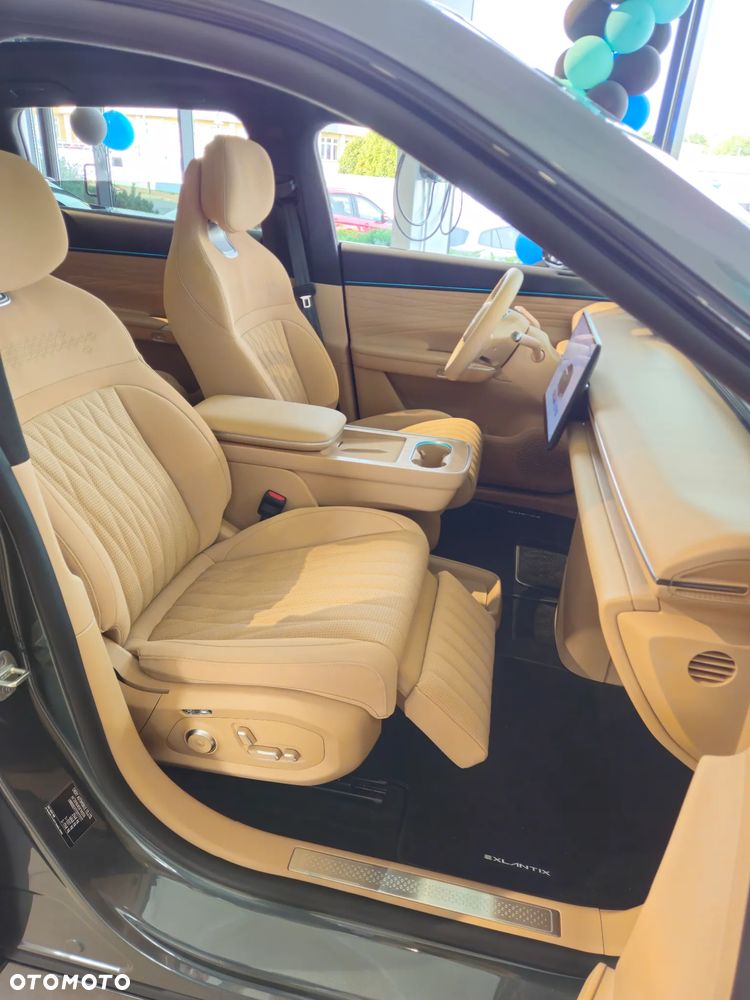Exlantix ET 100kWh Premium AWD - 26