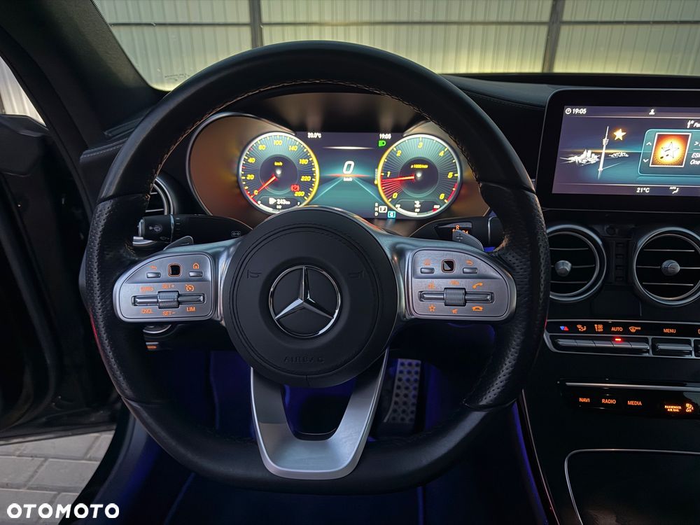 Mercedes-Benz Klasa C 220 d 4Matic 9G-TRONIC AMG Line Plus - 21
