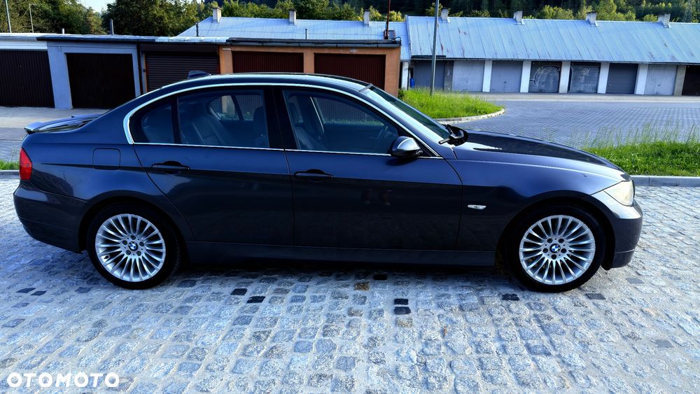 BMW Seria 3 325i - 5