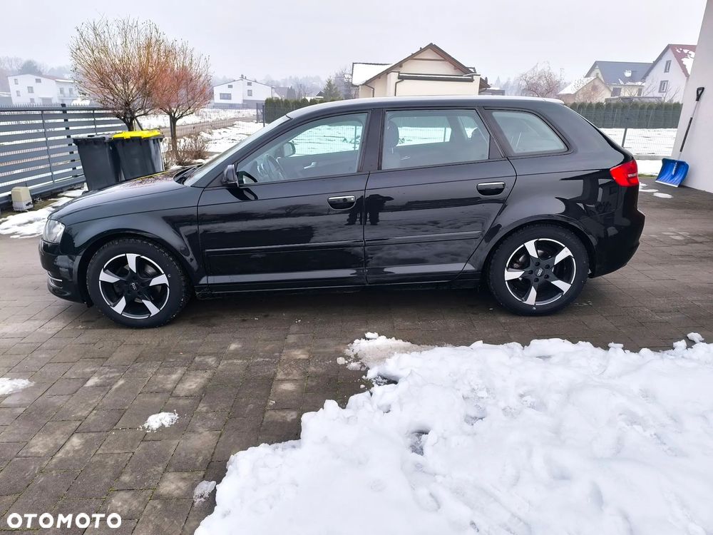 Audi A3 Sportback 1.6 TDI DPF Ambition - 6