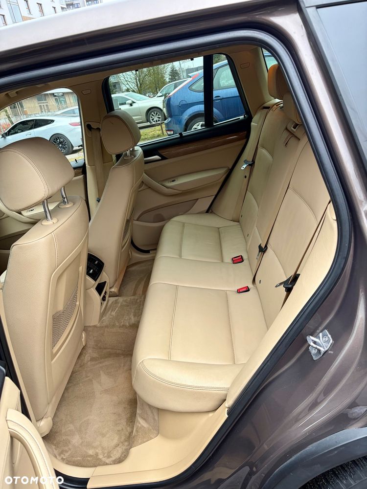 BMW X3 xDrive28i Sport-Aut Advantage - 11