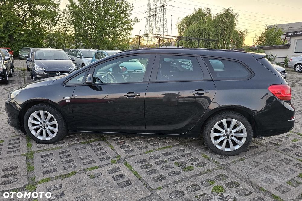 Opel Astra 1.4 Turbo 150 Jahre - 7