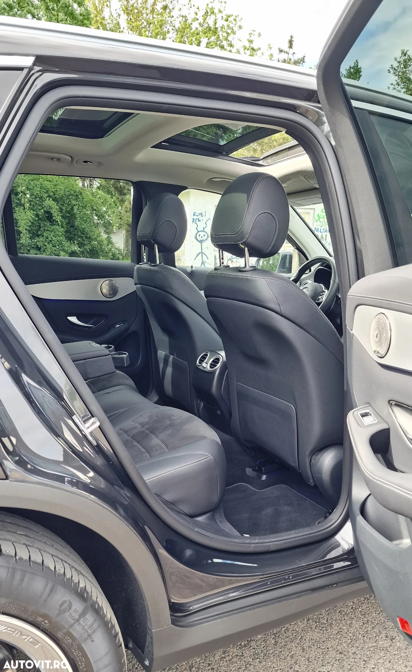 Mercedes-Benz GLC 300 d 4Matic 9G-TRONIC AMG Line - 30