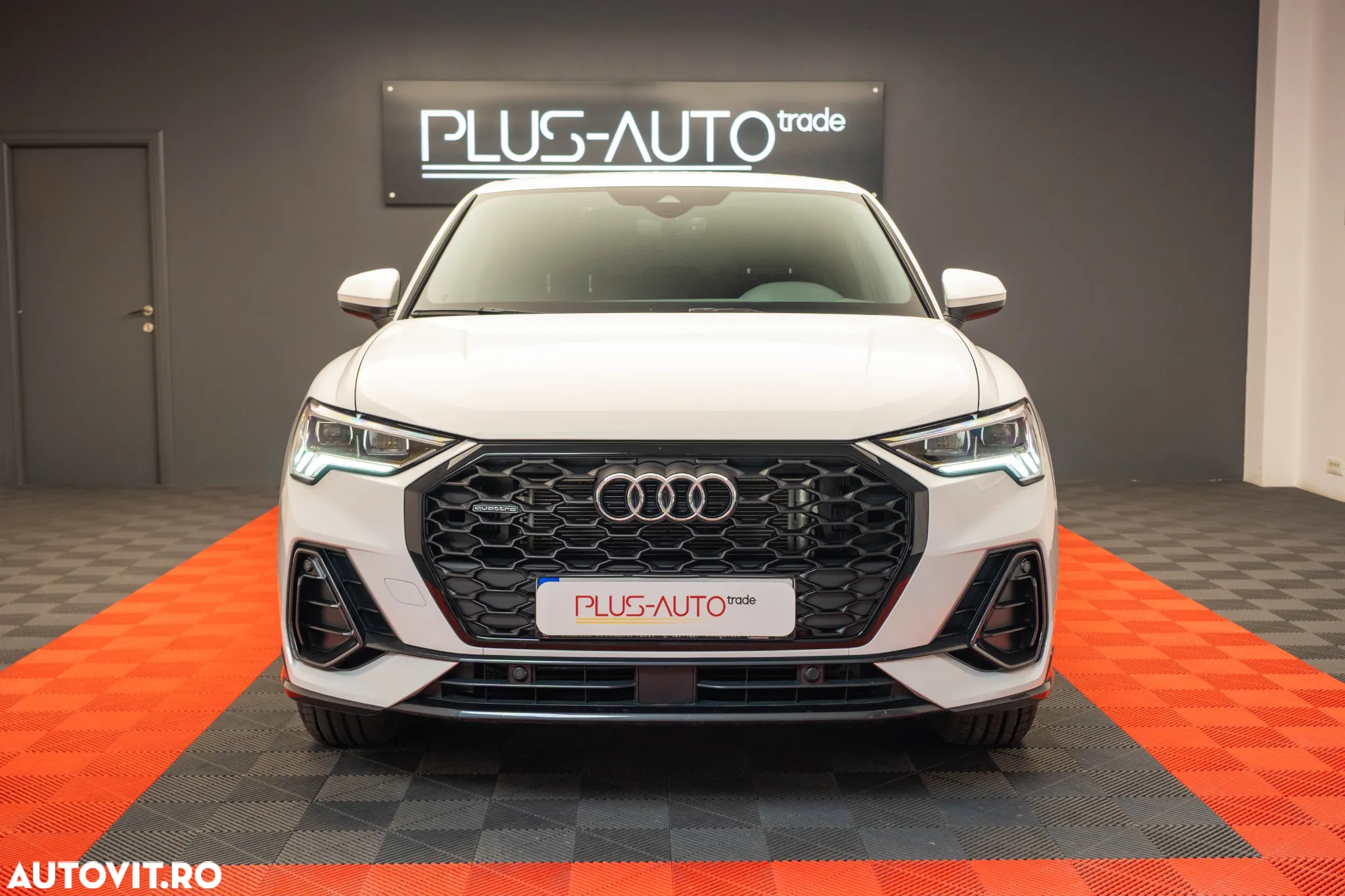 Audi Q3 Sportback 2.0 40 TFSI quattro S tronic S Line - 2