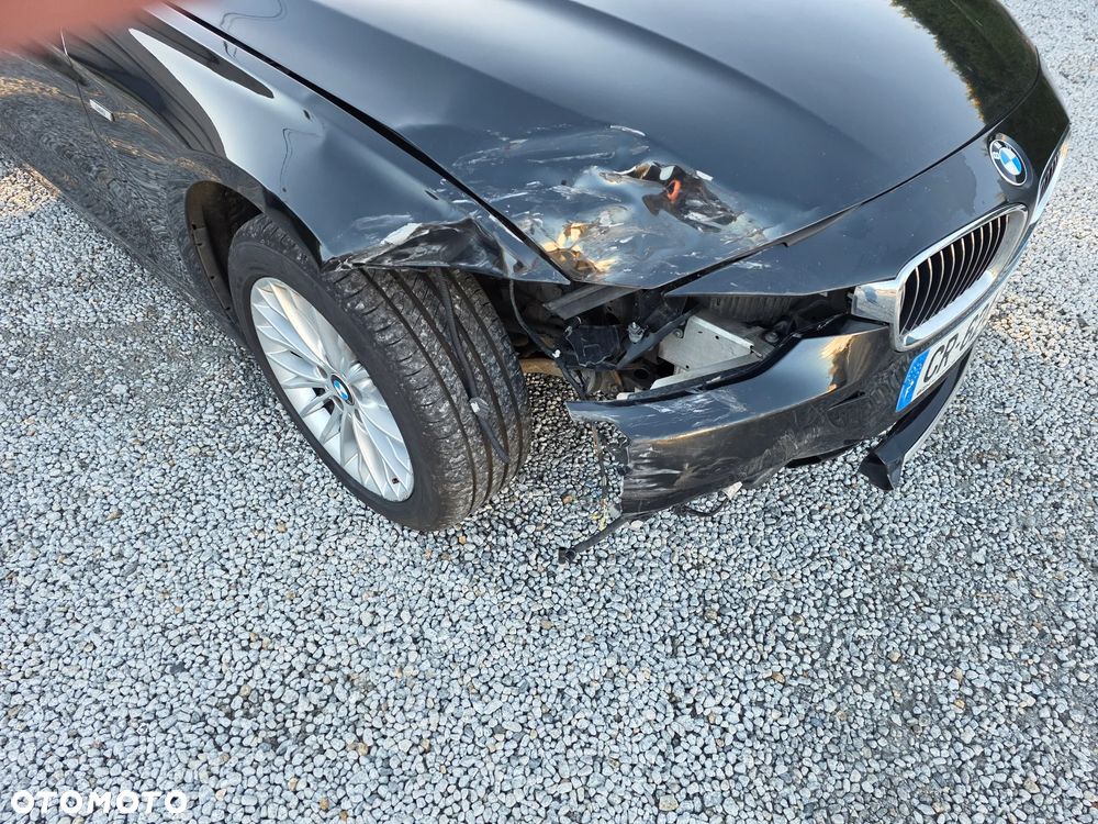 BMW Seria 3 320d Blue Performance Luxury Line - 8