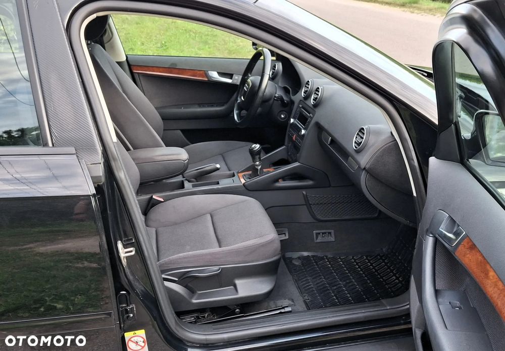 Audi A3 Sportback - 17