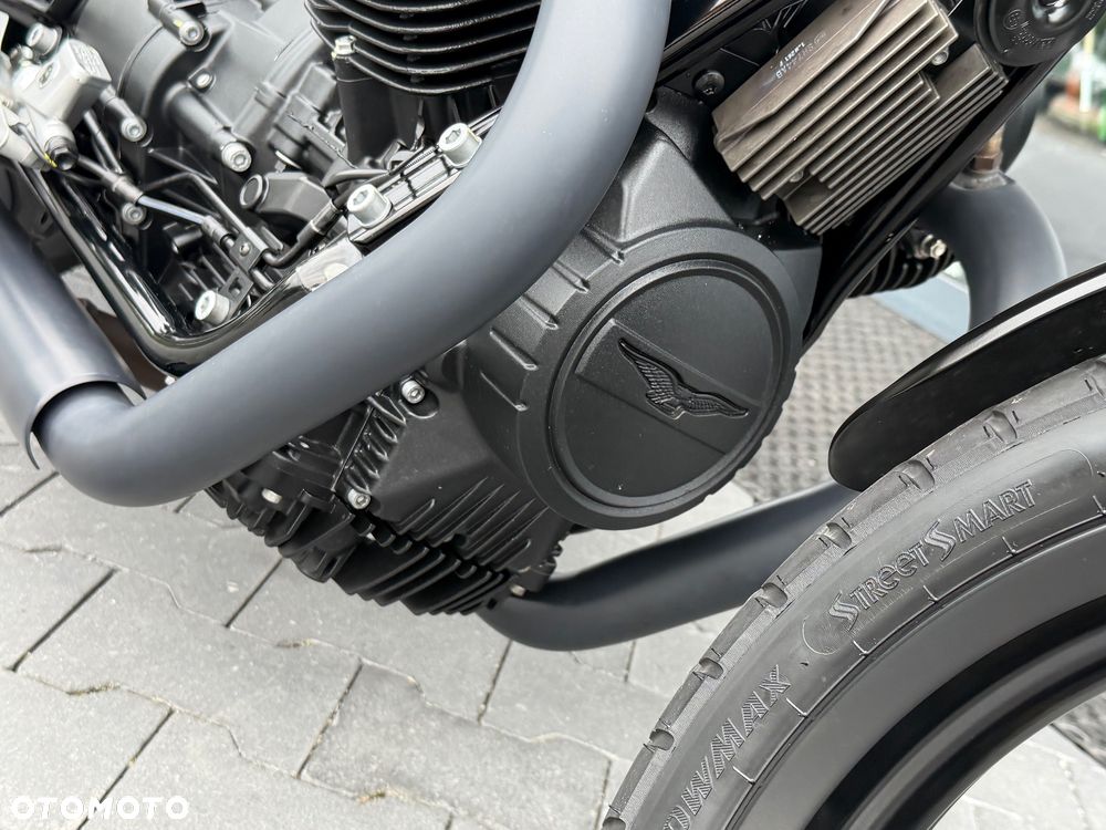 Moto Guzzi V7 - 18