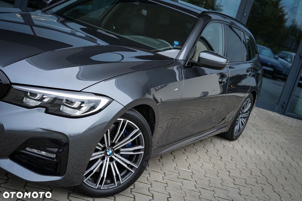 BMW Seria 3 330i M Sport sport - 8