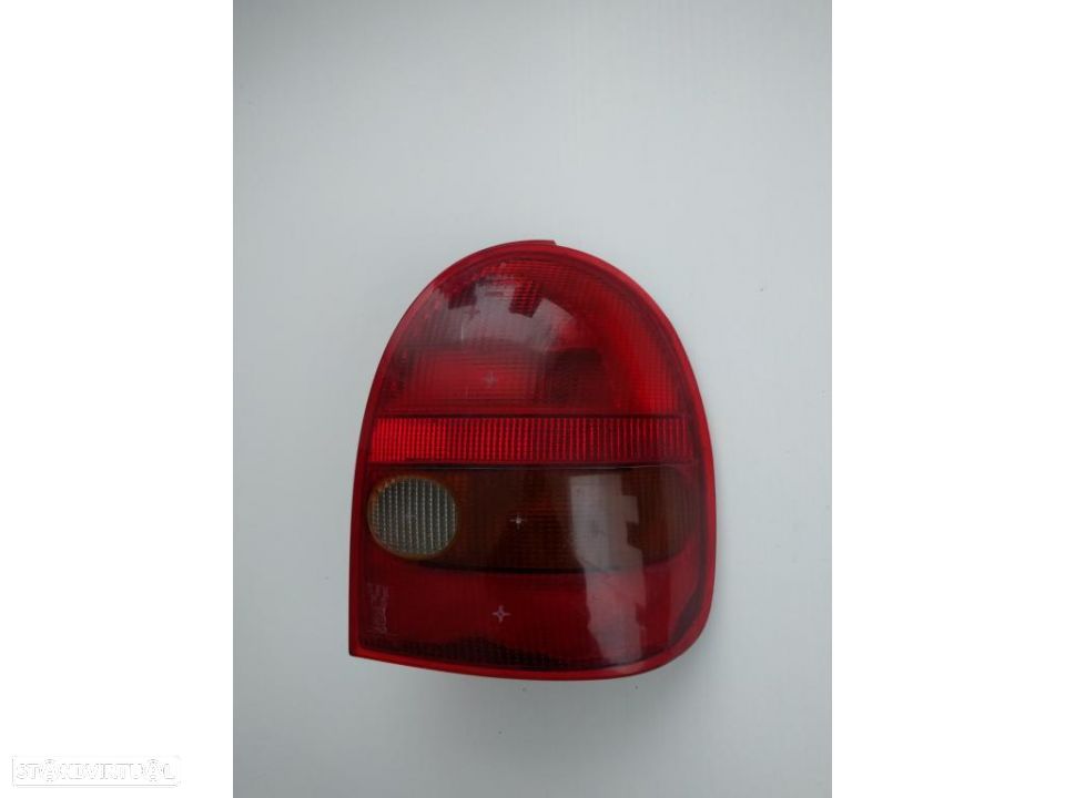 Farolim farol tras direito opel corsa B 3 portas - 2