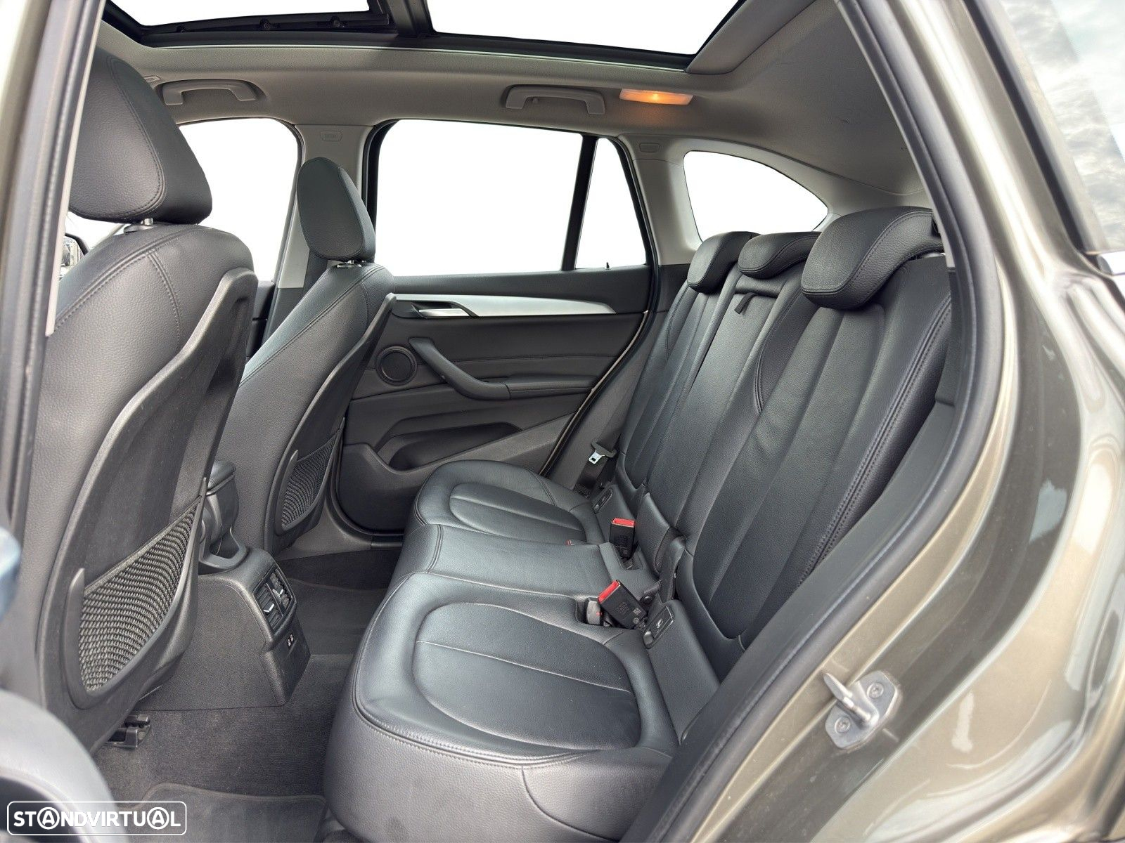 BMW X1 16 d sDrive Advantage Auto - 11
