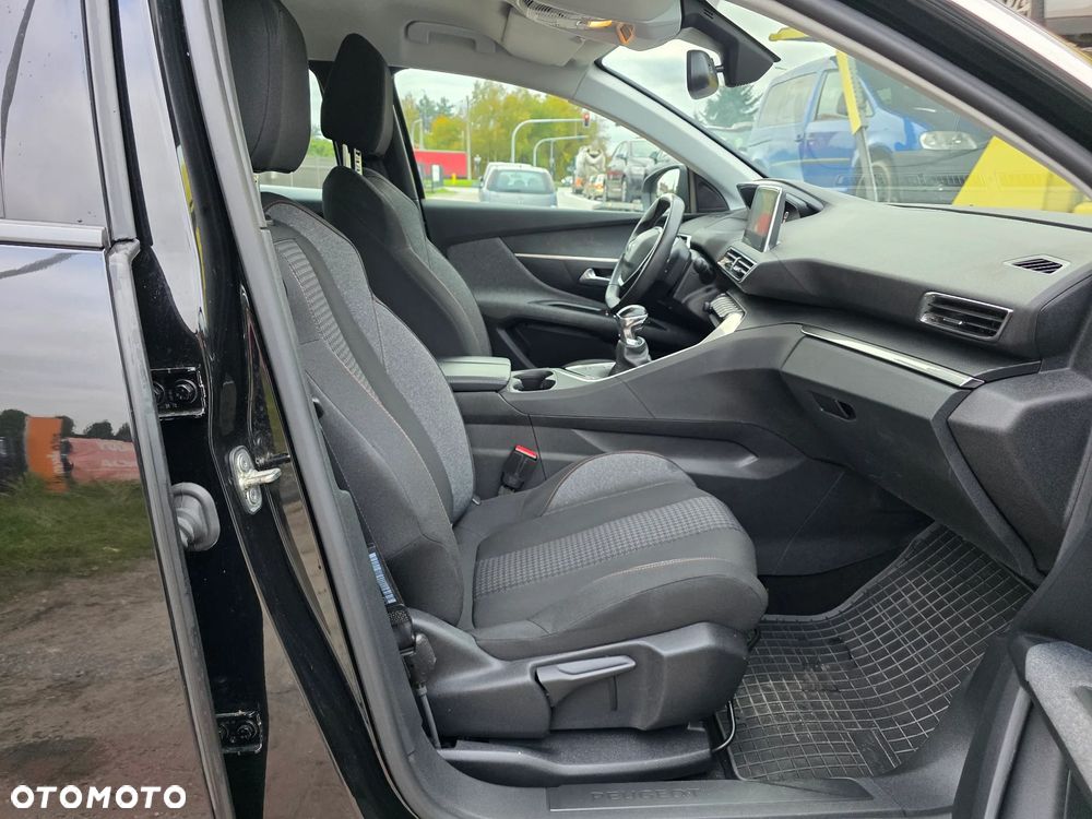 Peugeot 3008 PureTech 130 Stop & Start GPF Allure - 13