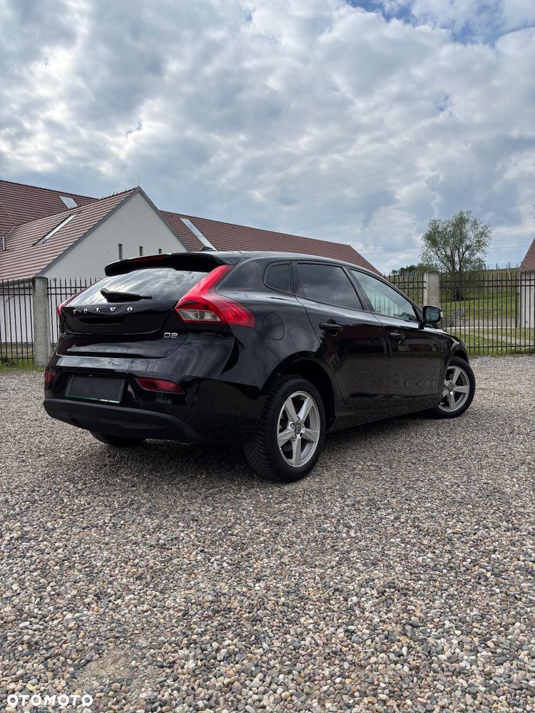 Volvo V40 D2 Momentum - 3
