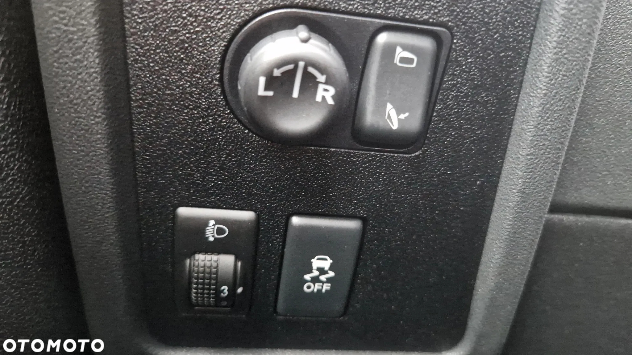 Nissan Qashqai 1.6 dCi DPF tekna - 17