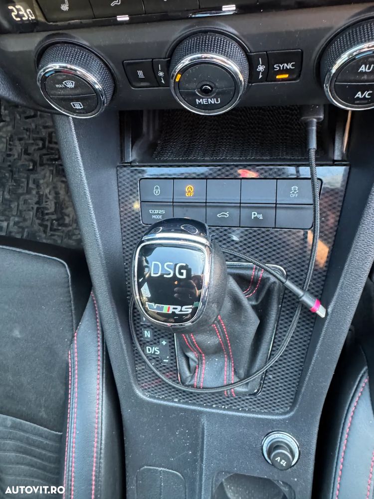 Skoda Octavia 2.0 TDI DSG 4X4 RS - 11