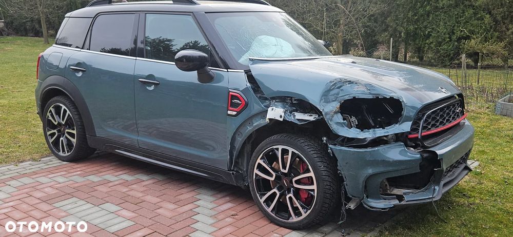 MINI John Cooper Works All4 Essential Trim - 3